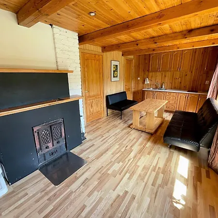 Forest House Einbluti Avotkalni